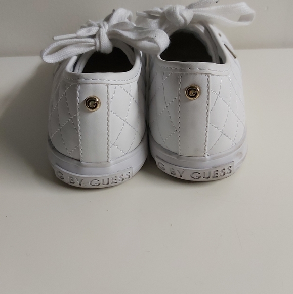 GUESS White and Gold Running Shoes Size 8 - Picture 5 of 6
